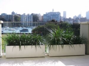 Die schönsten länglichen Pflanzgefäße für drinnen und draußen eliassen.co.uk 4