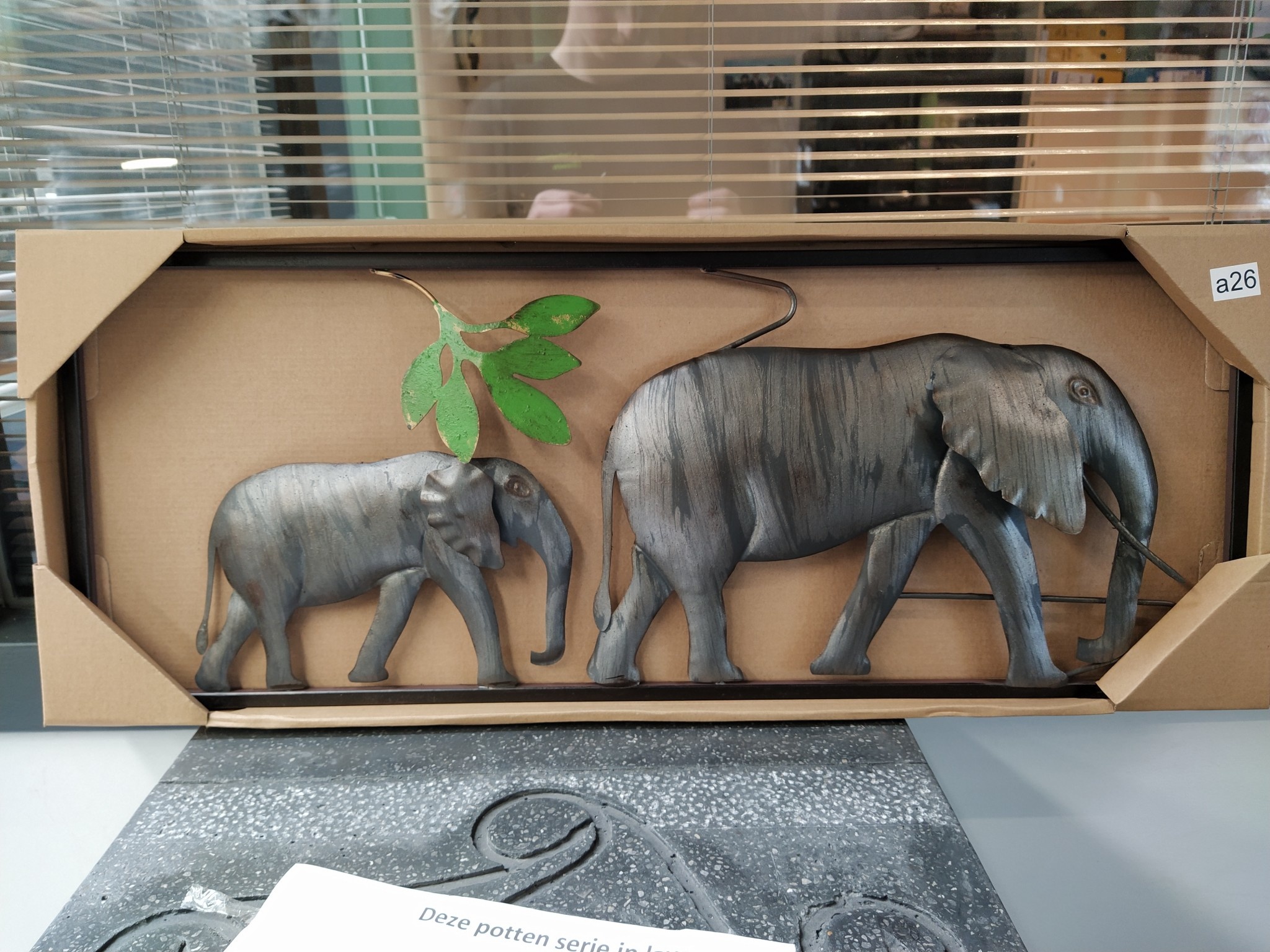 images 1588943379626112612114329071463