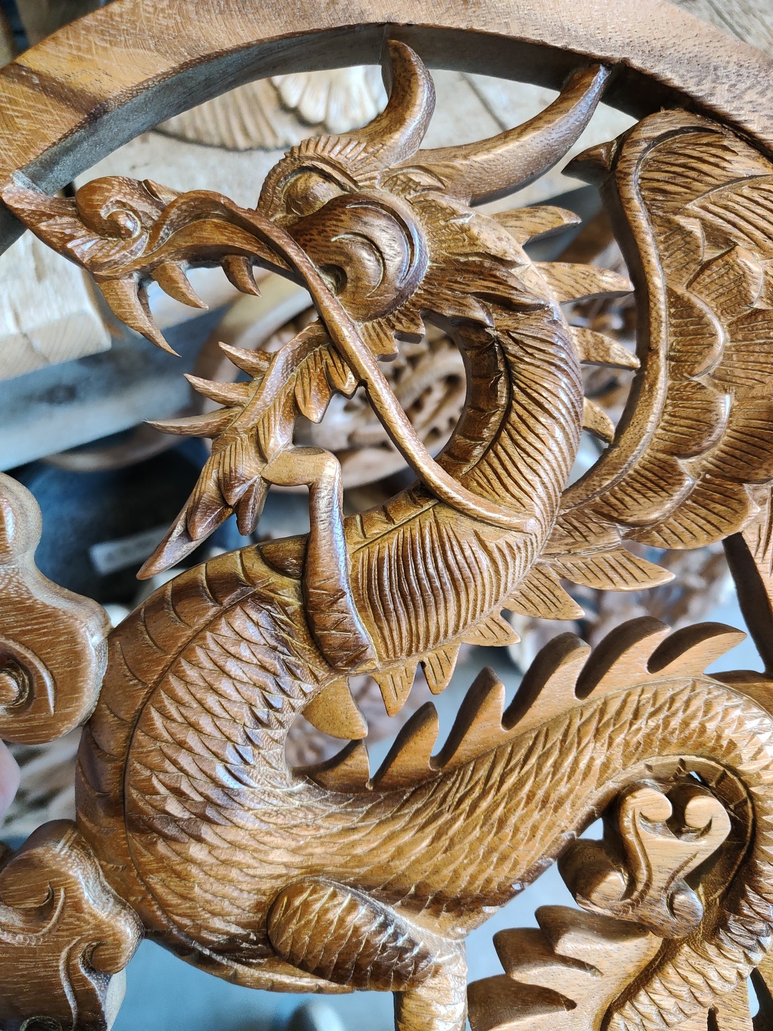 images 16690372889223617016503853800231