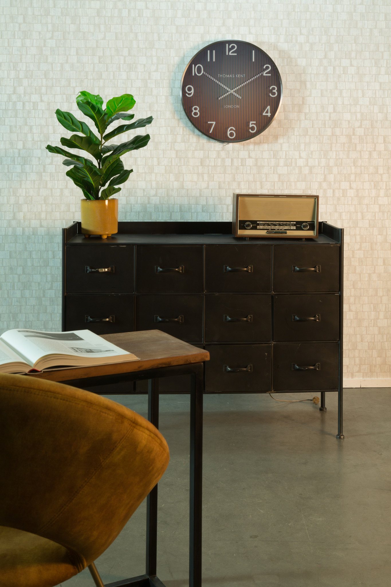 images 781068 (1) - THOMAS_KENT