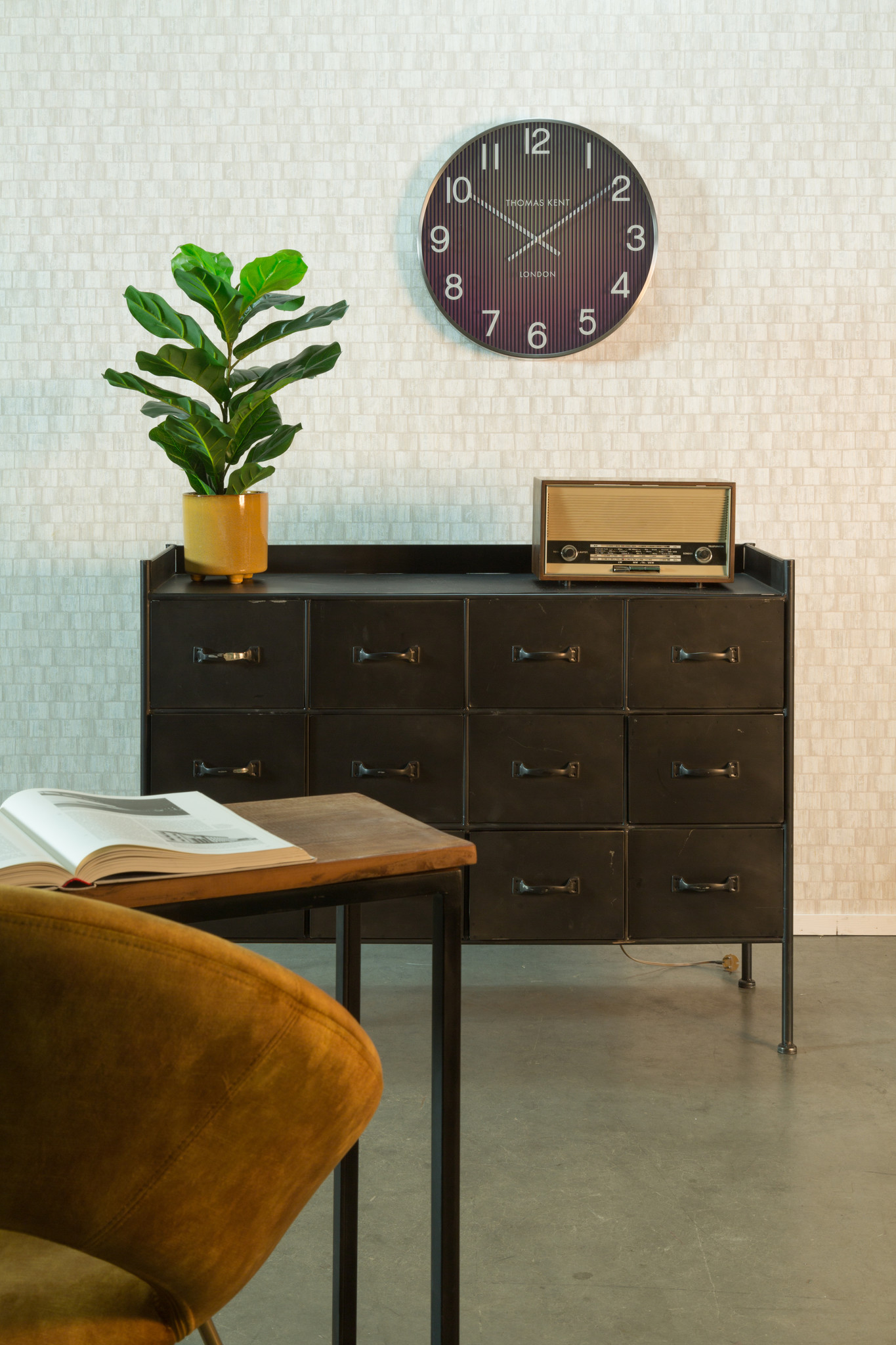 images 781070 (2) - THOMAS_KENT