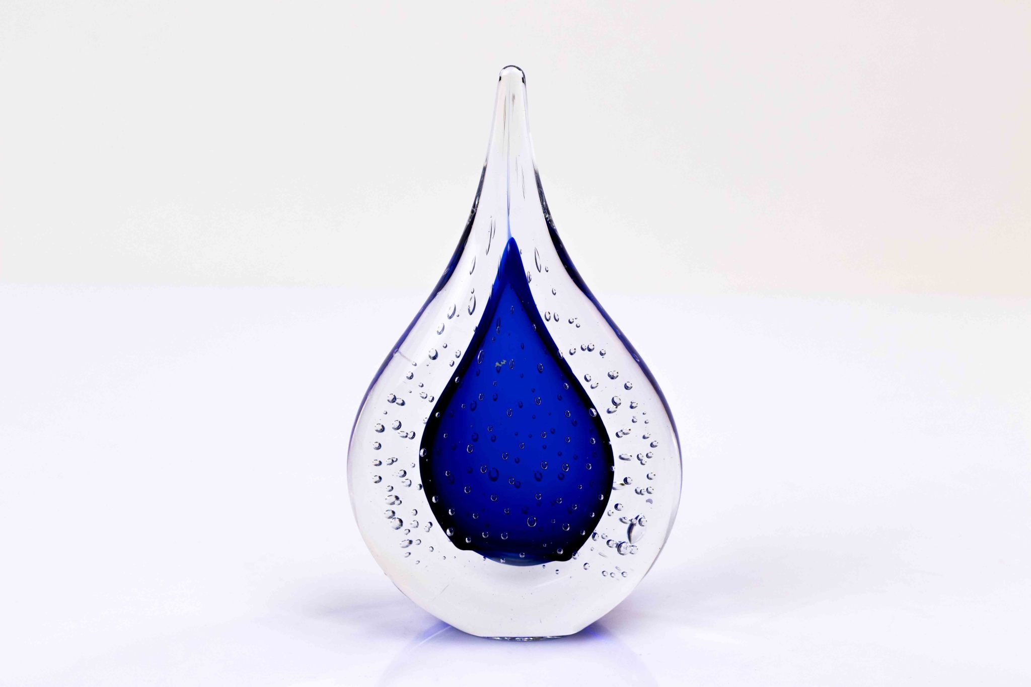 Eliassen Glazen beeldje Druppel met luchtbellen blauw 12cm