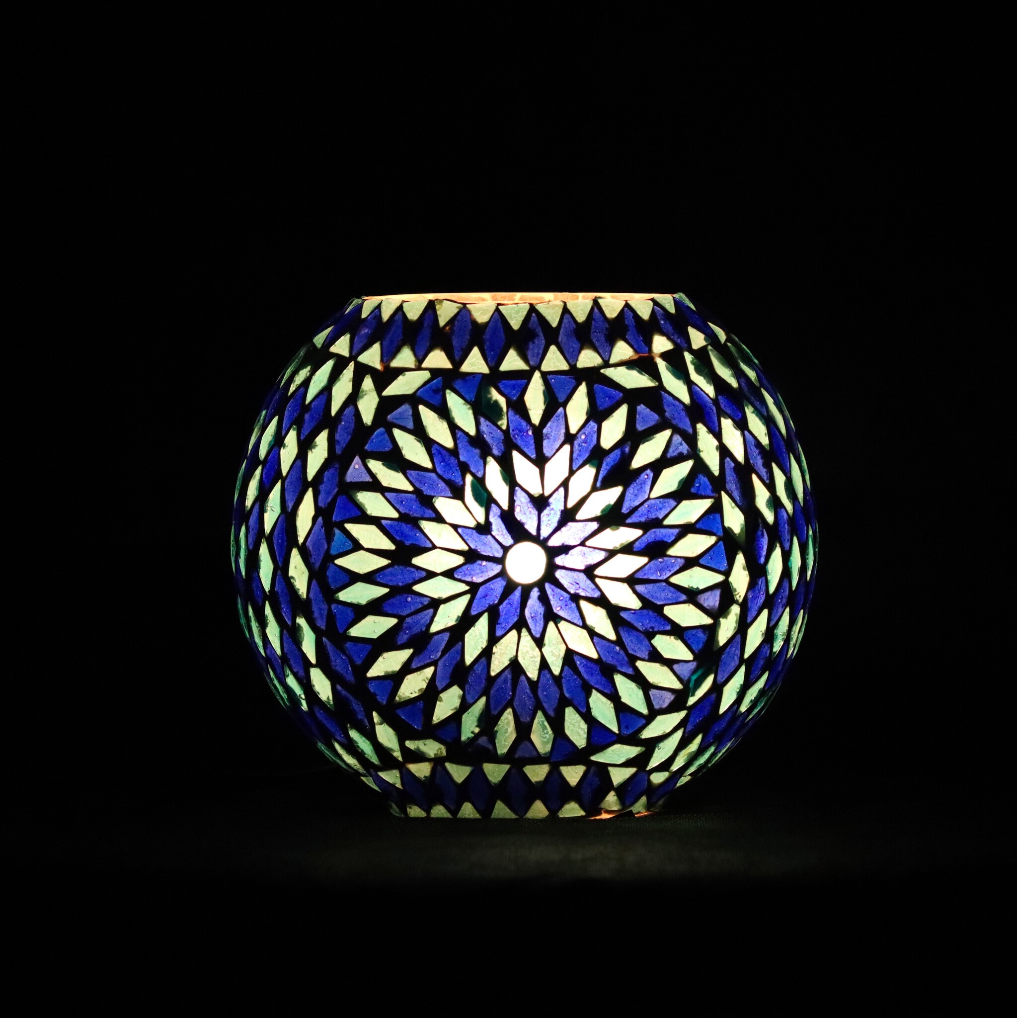 images M7B.D 10x21x19 cm