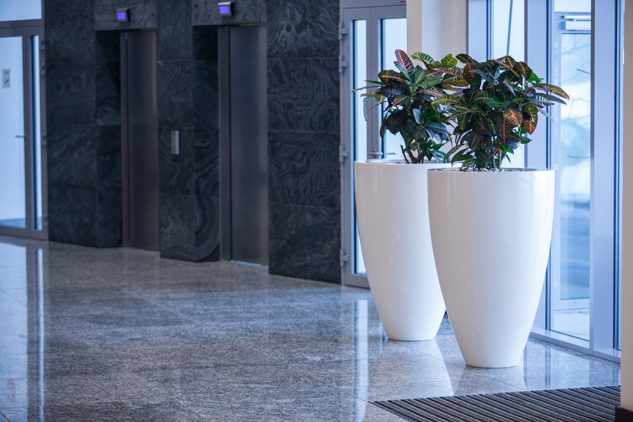 images Plantenbak Polyester Eliassen.nl Rond 3