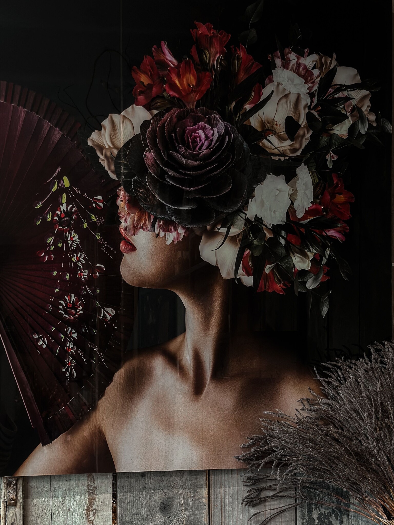 images Schilderij vrouw met waaier - Eliassen.nl