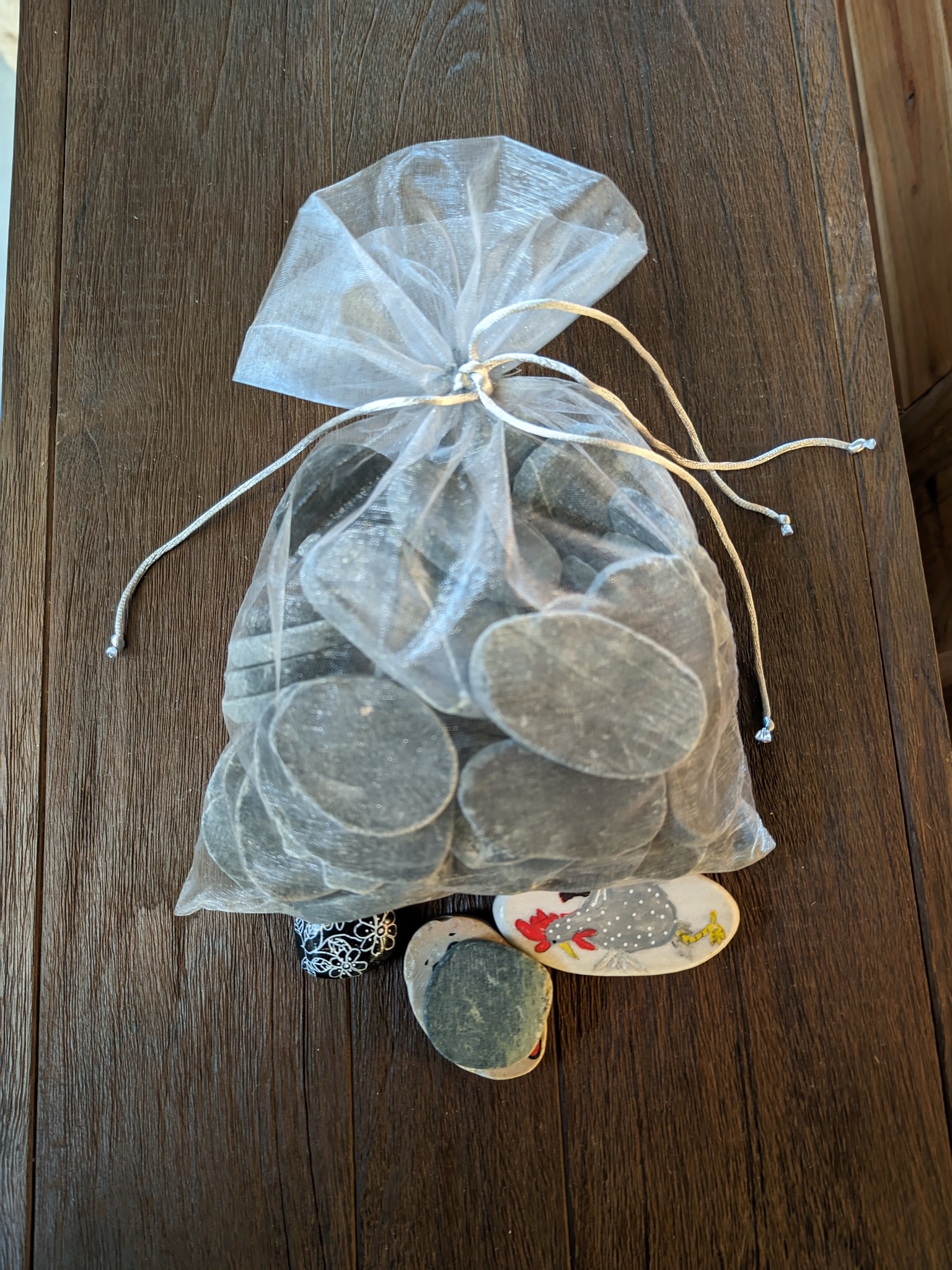 images Sierkeien schijfjes mix zwart-grijs 2kg beste selectie voor beschildering eliassen.nl