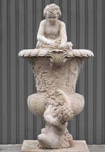 images Tuinvaas klassiek met Engelen Sagres 200cm - eliassen.nl