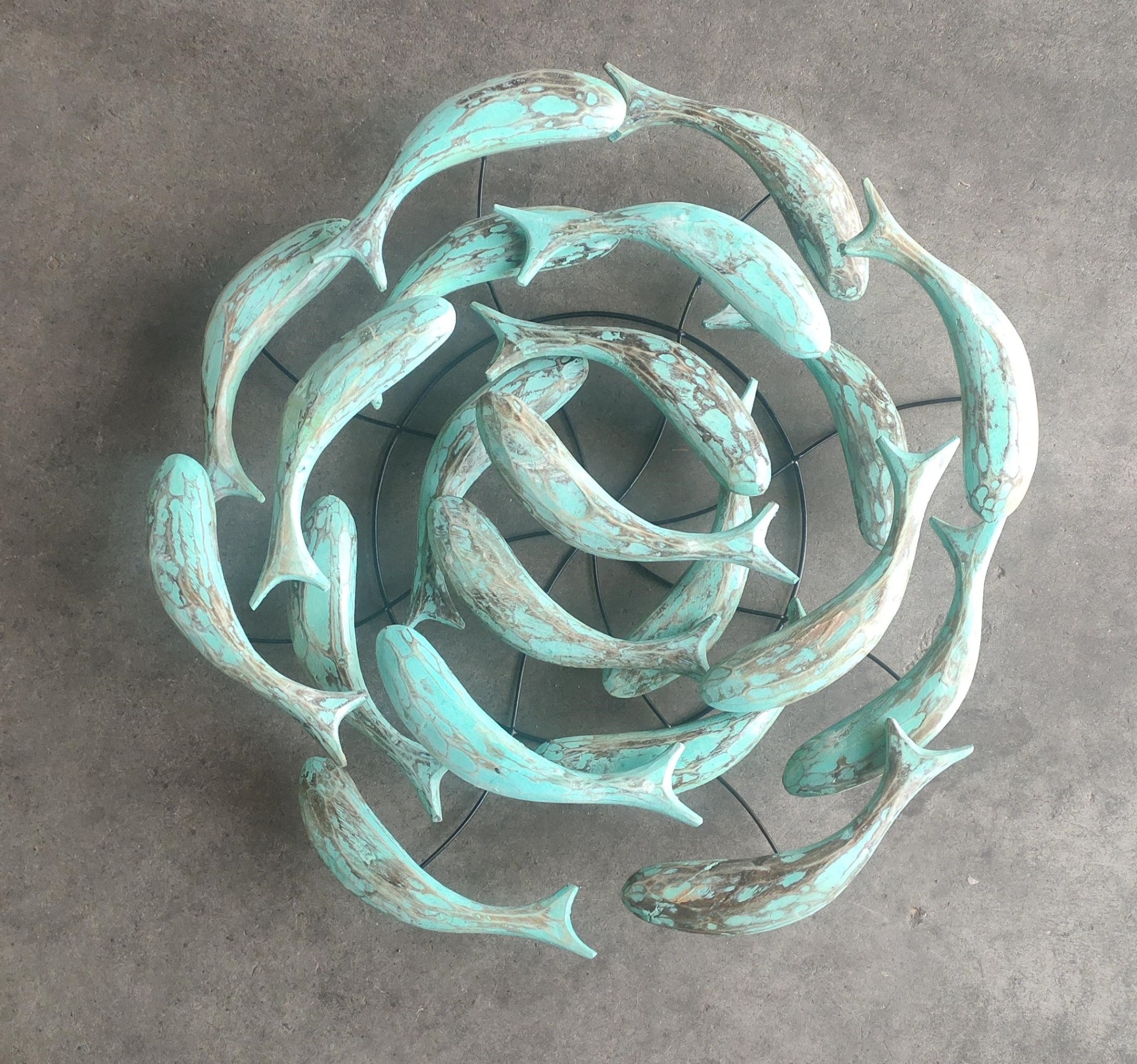 images Wanddecoratie 3d hout Draaikolk met vissen 55cm turqoise - Eliassen.nl