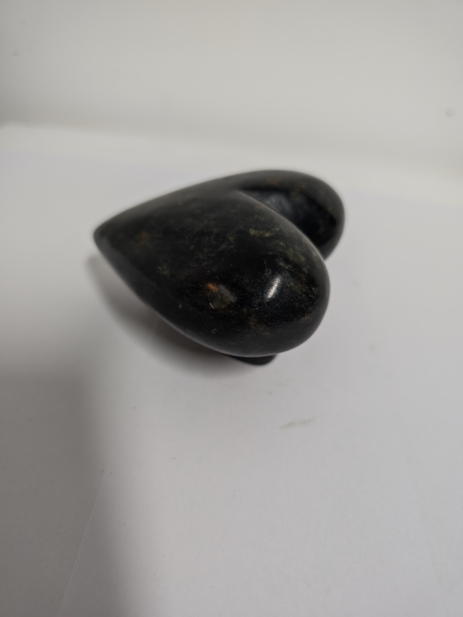 images Beeldje speksteen Hart met voetje 8cm eliassen.nl 1