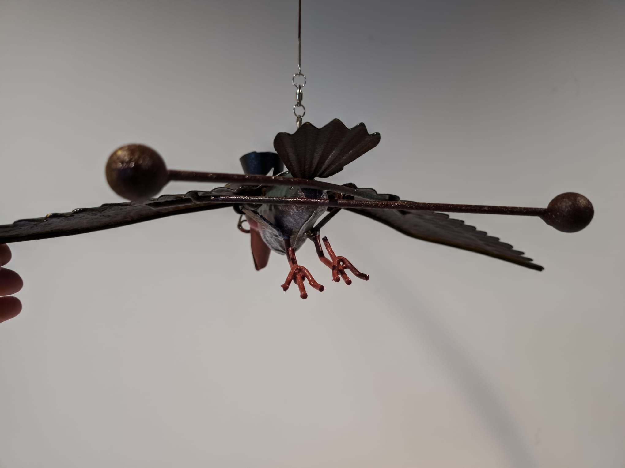 images Tuinsteker zwevend met hengel vliegende wijze uil met hoed 195cm eliassen.nl 8