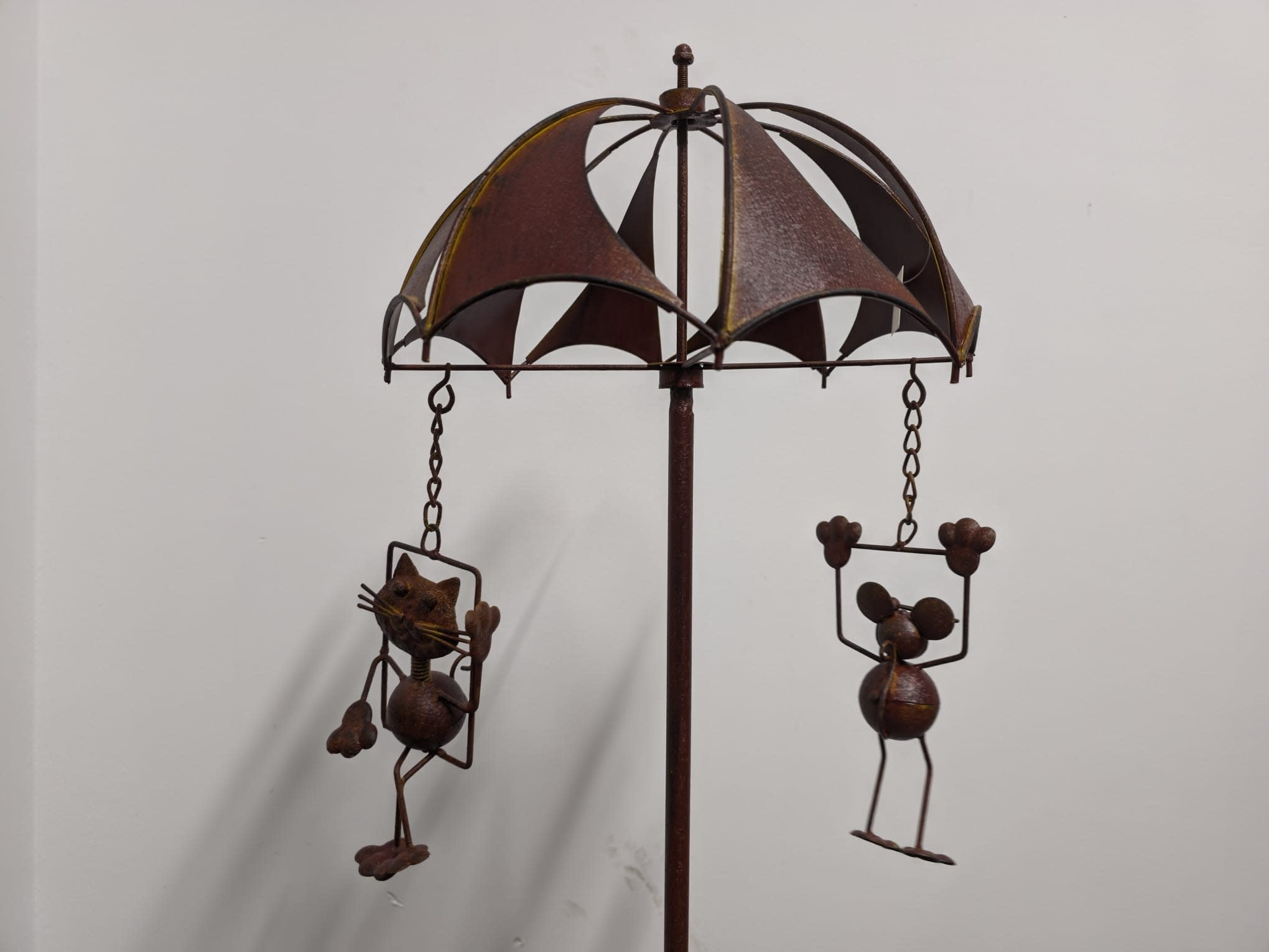 Windmolen horizontaal hangende muis en kat 30x106cm eliassen.nl 1